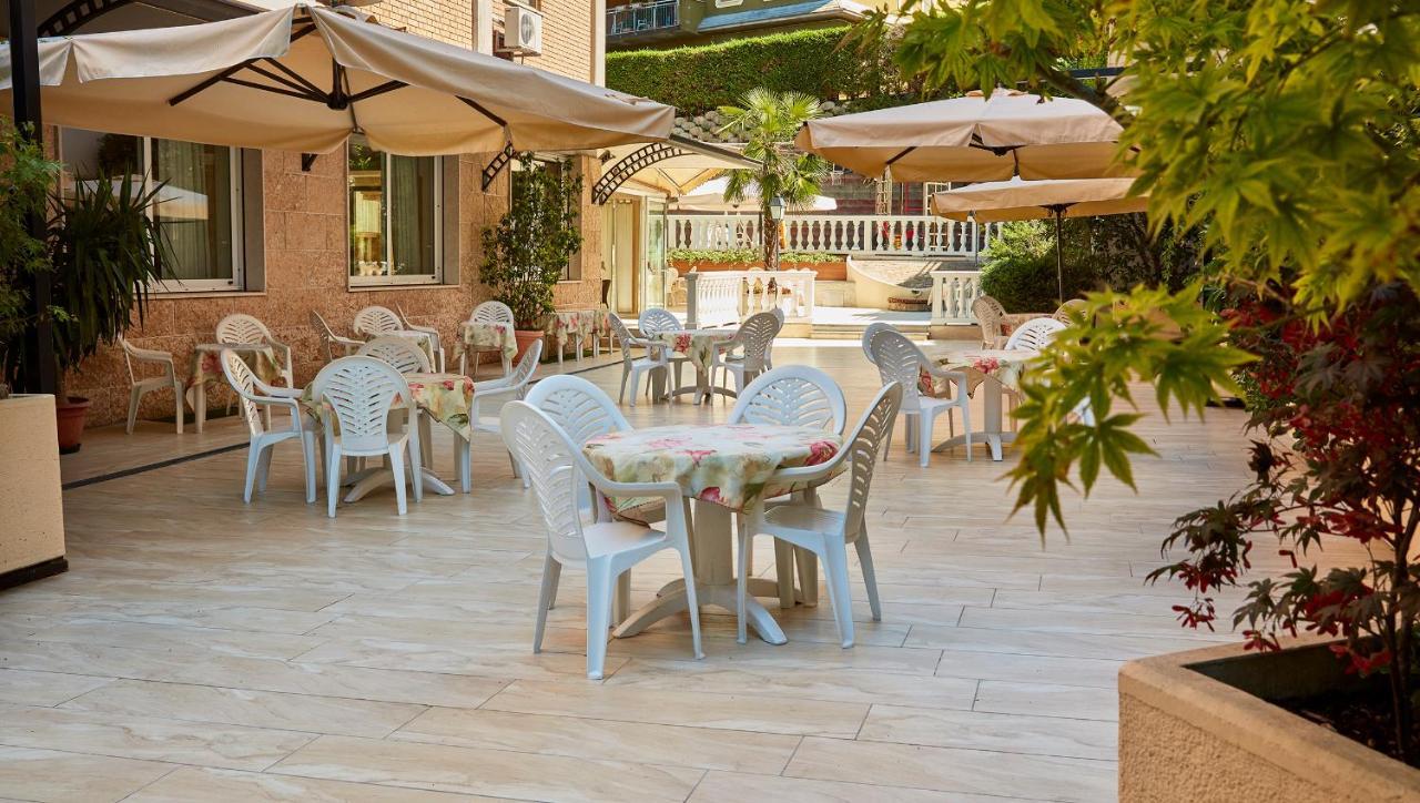 Hotel Plaza Tabiano Terme Extérieur photo